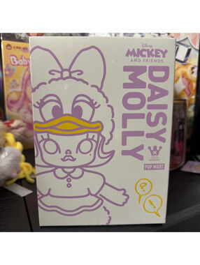 Pop Mart New Authentic Limited Edition Molly x Disney Daisy Duck Ball Joint Doll
